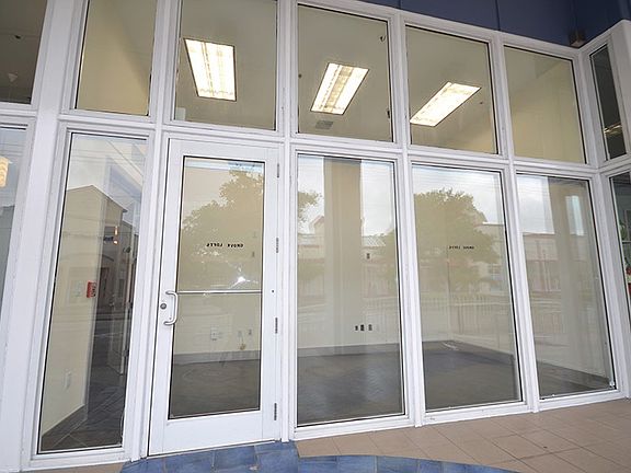4th image of 3250 Grand Ave Suite Ret2