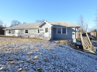 905 N Quaker Ln, Staatsburg, NY 12580