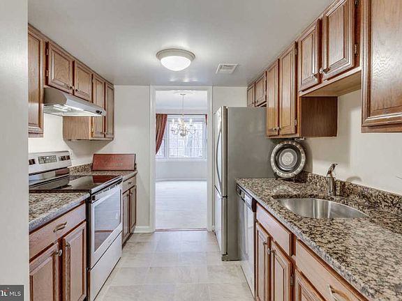 3rd image of 12281 Cinnamon St