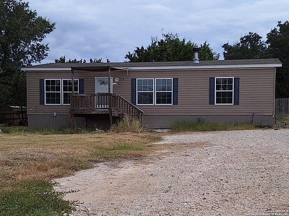 2nd image of 710 Tamarack Dr