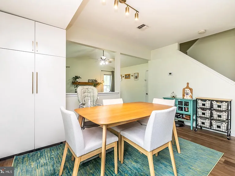 786 Bradford Ter — Photo 11