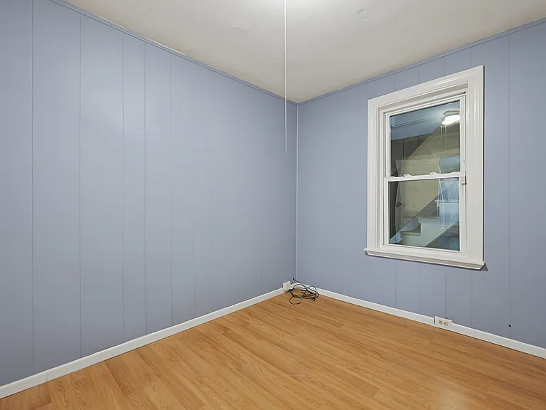 12-12R Granite St #1 — Photo 5