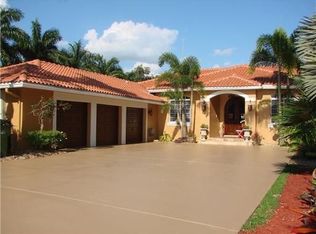 5203 SW 202nd Way, Fort Lauderdale, FL 33332