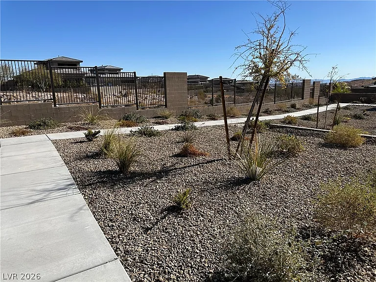 12488 Primrose Grove Ln — Photo 8