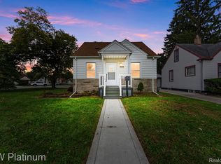 20009 Pinecrest St, Taylor, MI 48180