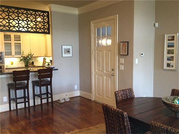 Entry in to living area