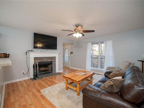 4th image of 161 Chestatee Dr