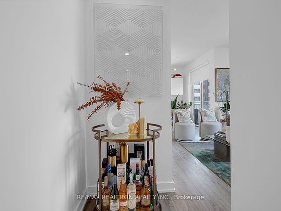 2nd image of 1 Cardiff Rd #507
