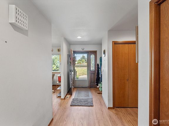 4th image of 4724 NE Airway Drive
