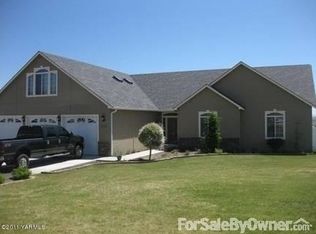 820 E Norman Rd, Yakima, WA 98901