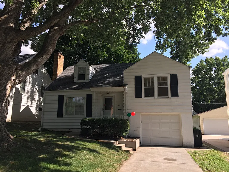 6021 William St — Photo 1