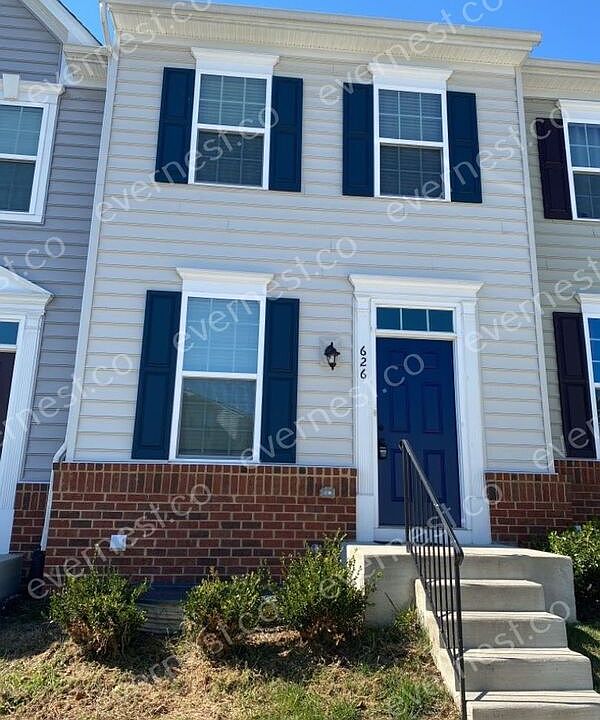 1st image of 626 Streamview Dr