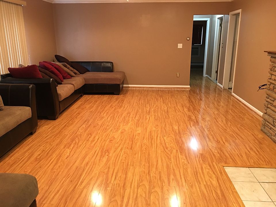1st image of 25645 Kennedy St