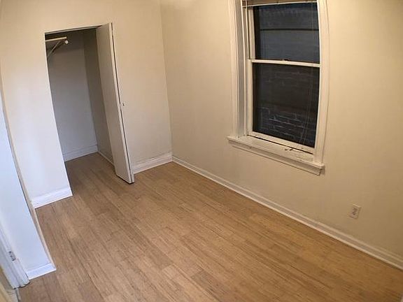 3rd image of 1557 N Honore St APT 1