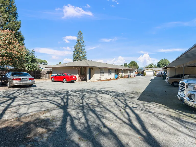 8275 Westwood Dr #1 — Photo 8