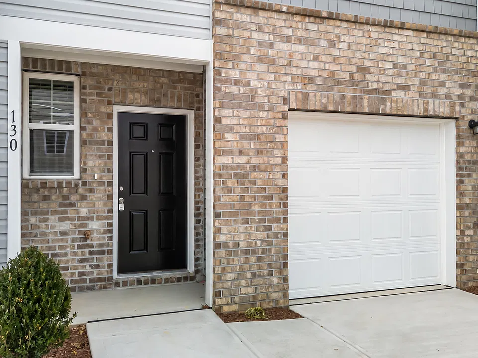 130 S Meyers Ct