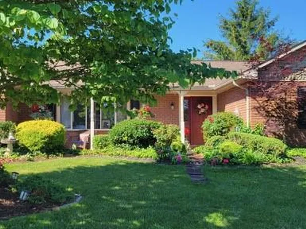 15 Essex Dr, Palmyra, PA 17078