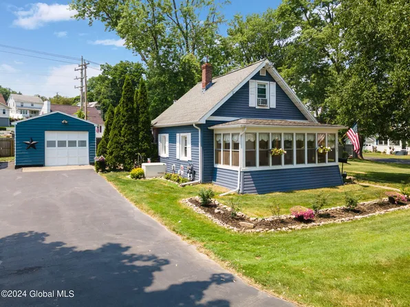 105 Western Avenue, Rensselaer, NY 12144