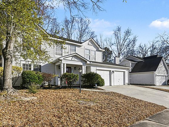 4th image of 104 N Pembroke Dr