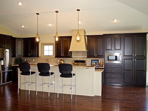 5th image of 7078 Tuscany Dr