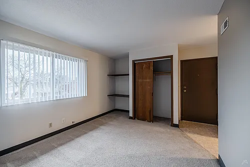 1114 G St #6 Photo 1