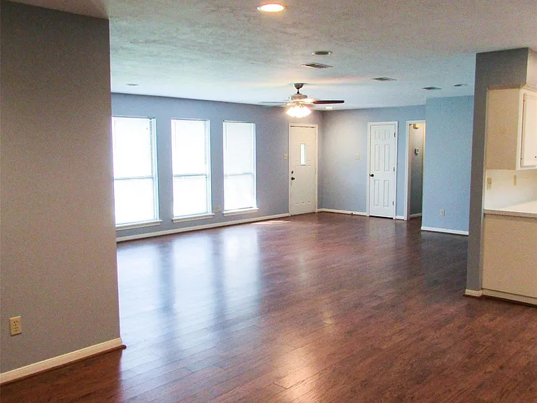 2232 Azalea Cir — Photo 8
