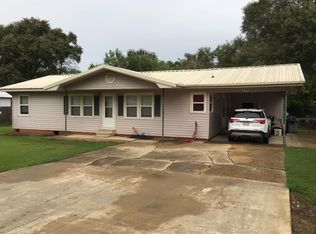 209 Mulberry St, Mamou, LA 70554