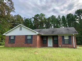 39 County Road 318, Taylor, MS 38673