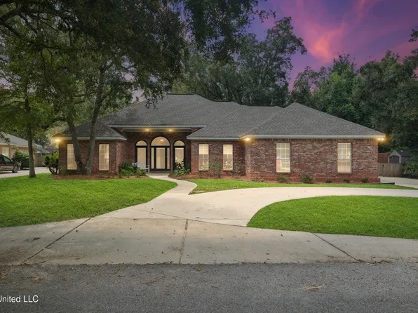 13809 Plano Rd, Ocean Springs, MS 39564