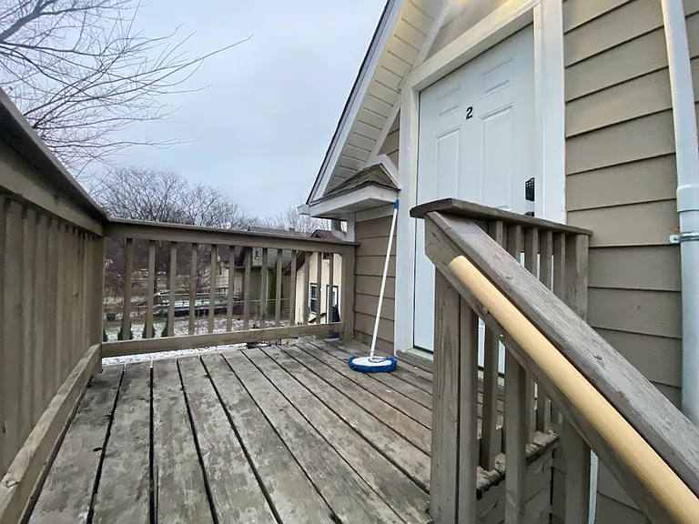 2211 Queen Ave N #2 — Photo 7