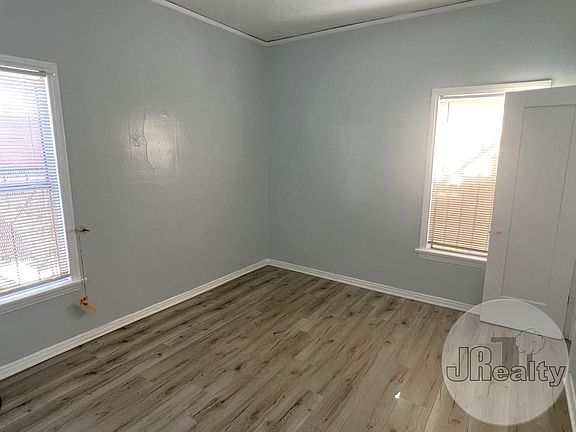 4th image of 7919 S Normandie Ave #1