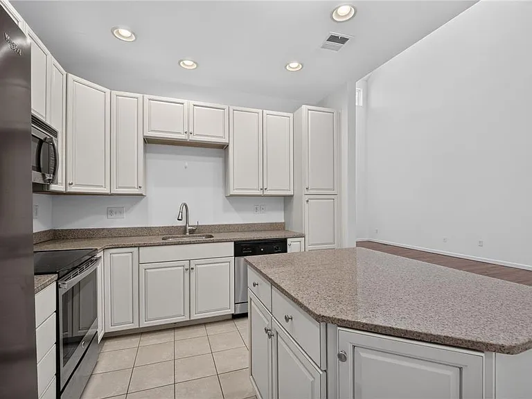 5127 Dogwood Trl — Photo 12