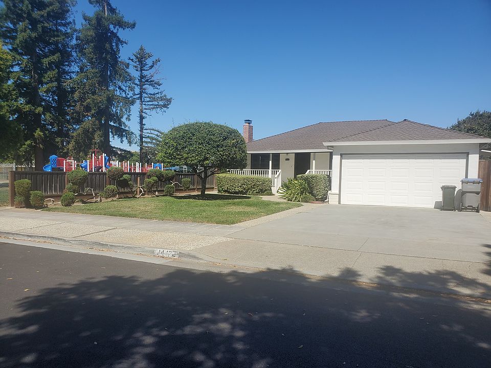 1st image of 1442 Forrestal Ave