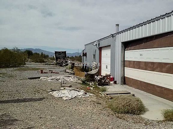 3rd image of 8221 S Old Spanish Trl