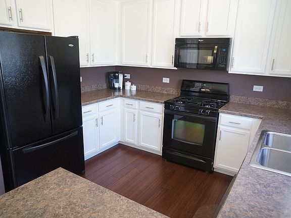 4th image of 25210 Abbey Ln