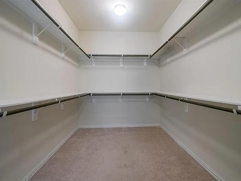18303 Chester Meadow Ln — Photo 30