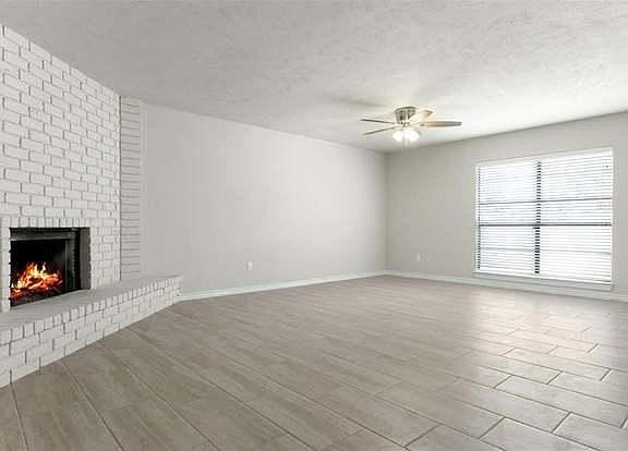 3rd image of 537 Hanover Dr