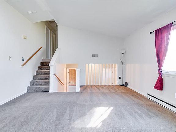 4th image of 3423 Summerbrooke Dr