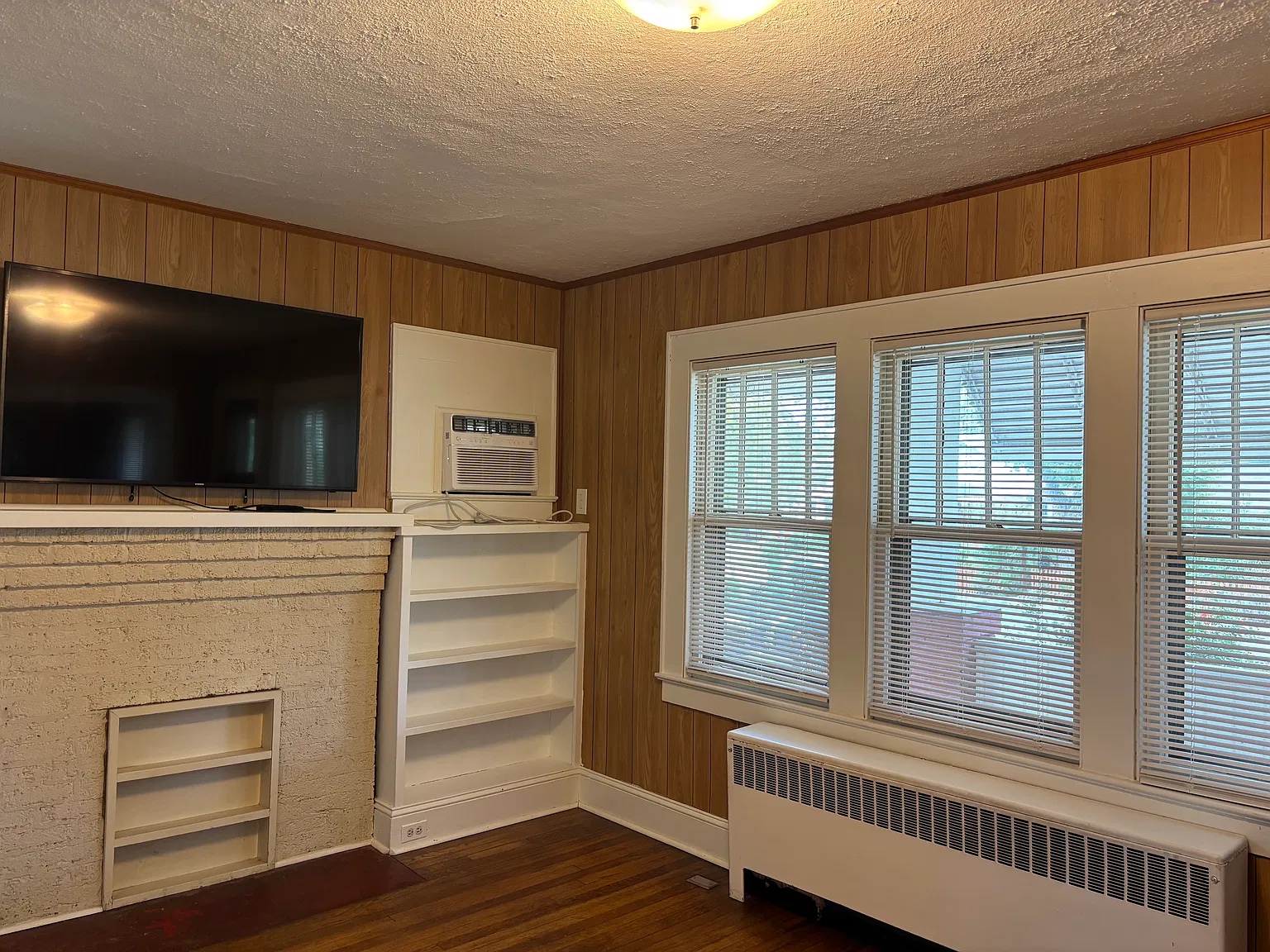 2 bed, $1,650 — Photo 4