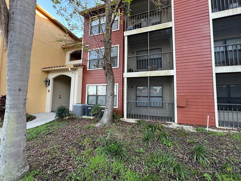 1st image of 11901 4th St N APT 7106