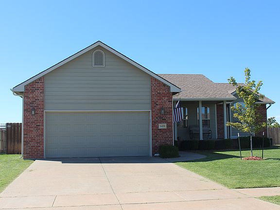 2nd image of 1419 N Spring Ridge Dr