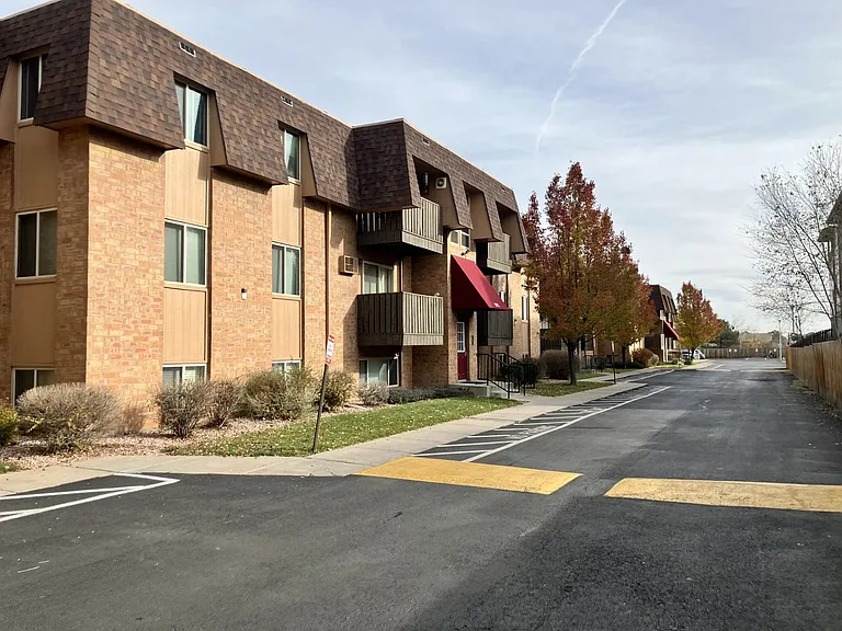 Westport Apartments — Photo 60