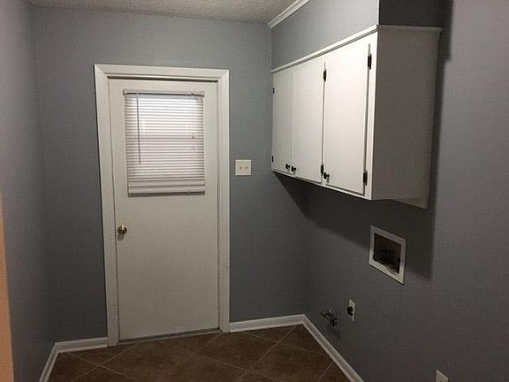 4th image of 2520 Tilman Dr