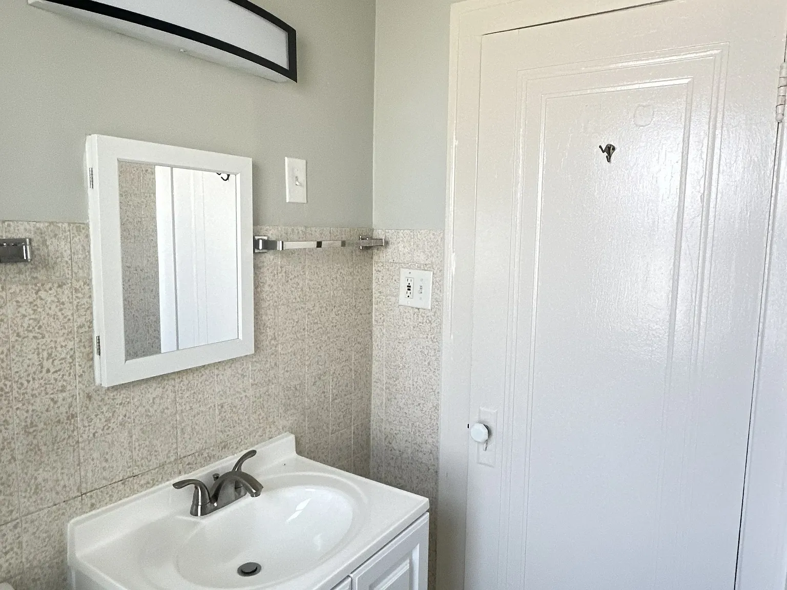 4812 North Kilpatrick Avenue - 2R — Photo 3