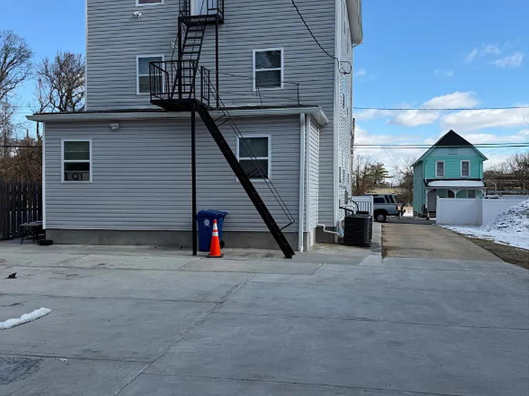 6504 Armstrong Ave #BB-550 — Photo 10