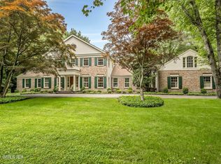 10 Gatefield Dr, Greenwich, CT 06831