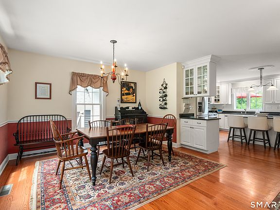 5th image of 14 Westwood Drive