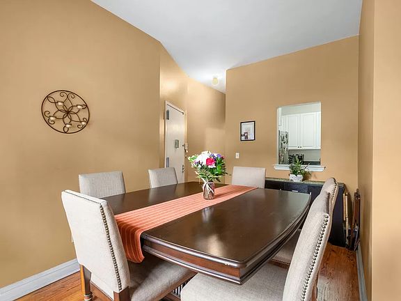 5th image of 916 Saint Nicholas Ave