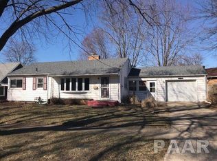 1015 Jefferson St, Pekin, IL 61554