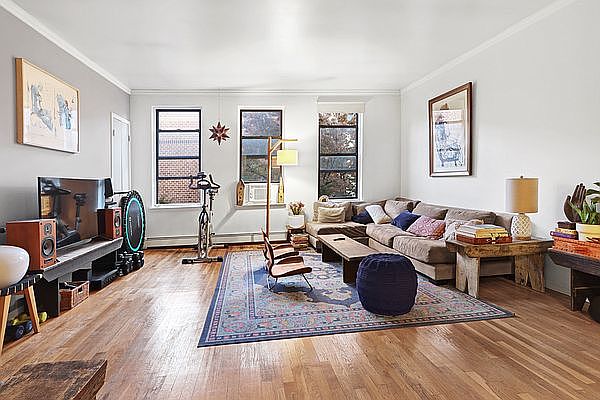 1st image of 118 Union St APT 9C
